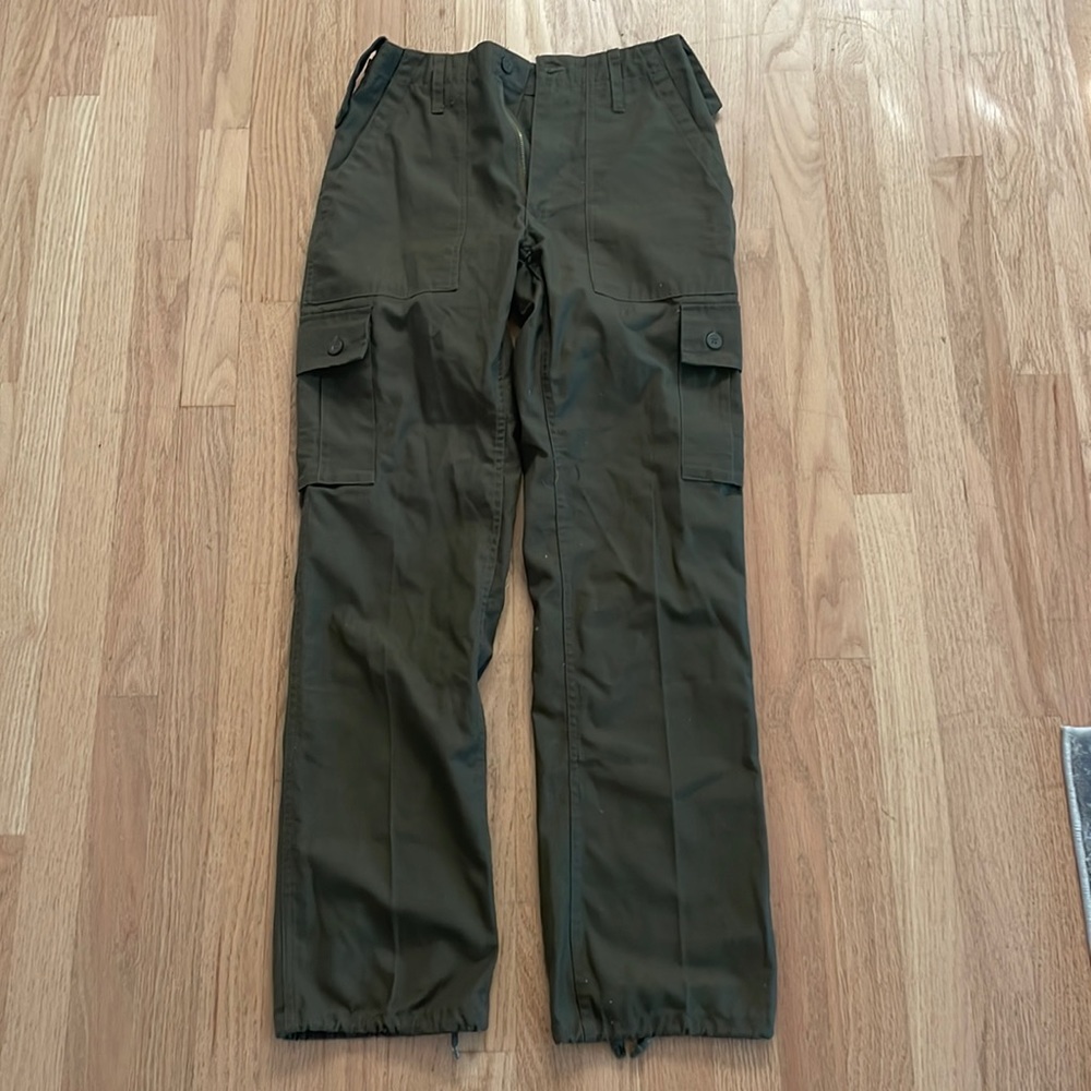 Dark Green cargo pants from Urban.